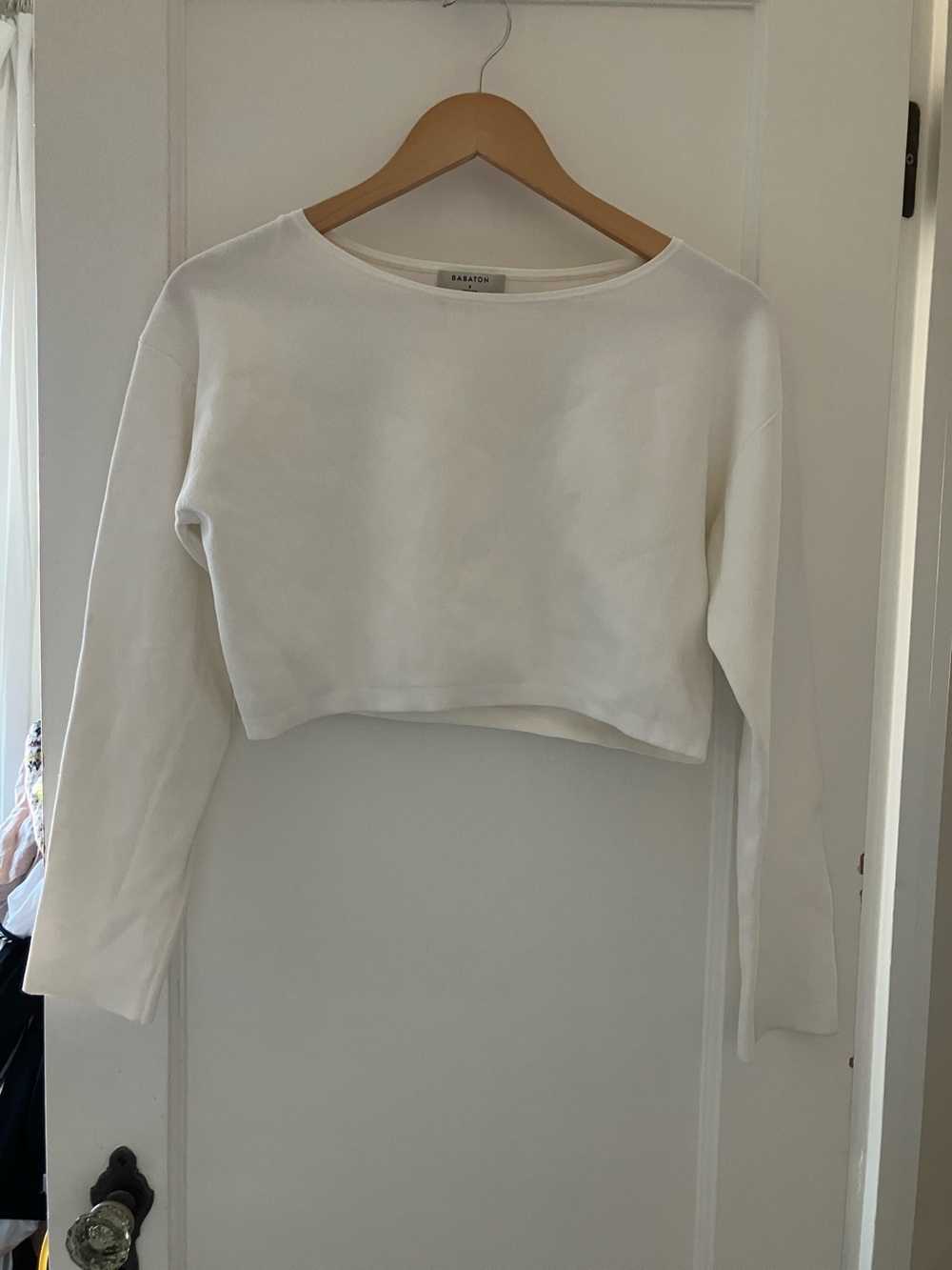 Babaton White Cropped Long-Sleeve Top